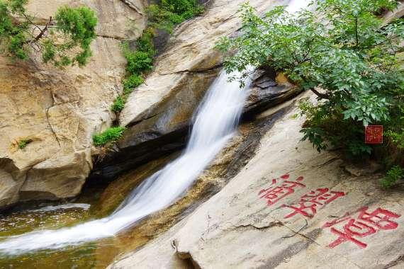 一汽-大众2024:自强而上,致力电动化红利